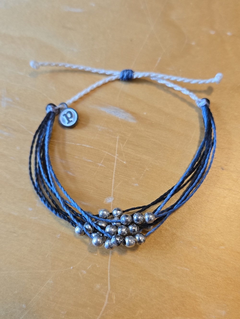 PURA VIDA ▪︎  beaded string bracelet, Handmade